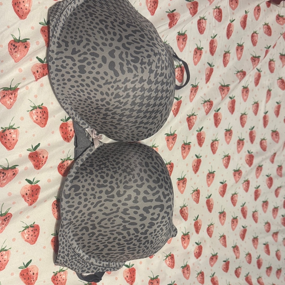 Victoria's Secret Gray Leopard Push-Up Bra